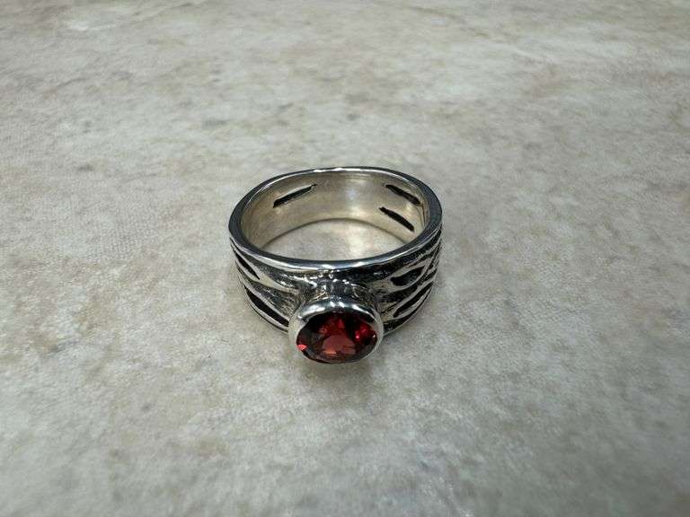 Sterling Silver 925 Gemstone Natural Garnet Ring Size 6.5