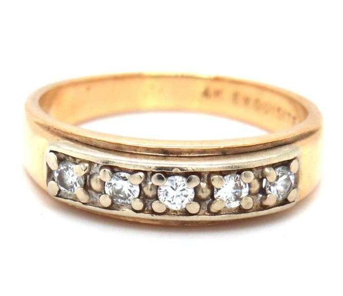 14kt Yellow gold diamond band
