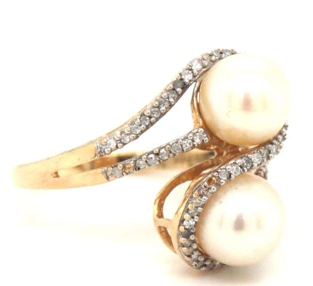14kt Yellow gold 7-7.5mm double pearl and diamond loop ring