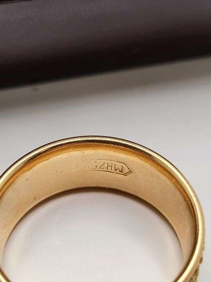 Very fine 18k gold hand made band, 6.0gr, size: 8.5