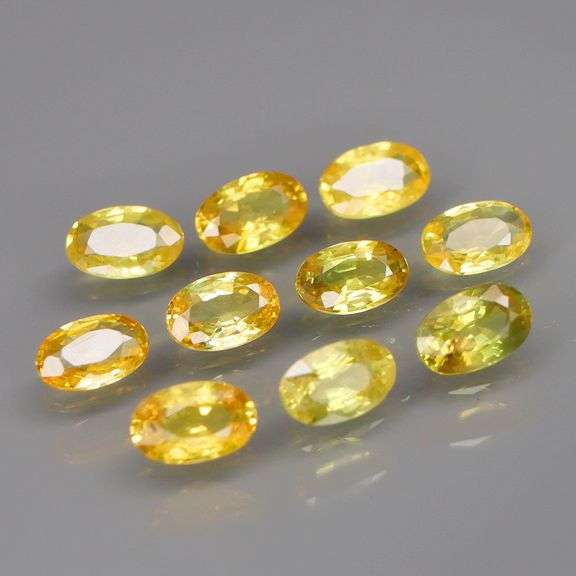 Excellent 2.85ct vibrant yellow Ceylon Sapphire set