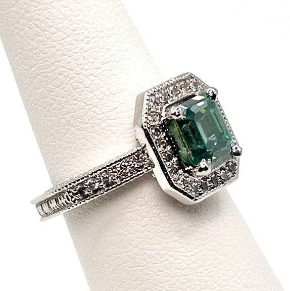 Beautiful Simulated Russian 2.75 Ct Color Change Alexandrite and Diamond Ring