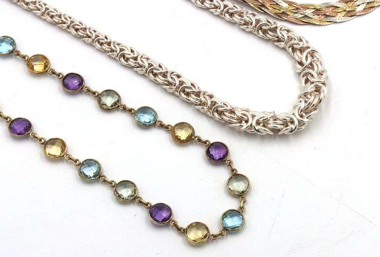 Group of vintage 925 sterling silver jewelry