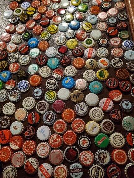Lot of 100 Vintage and Vintage-Style Soda Bottle Caps