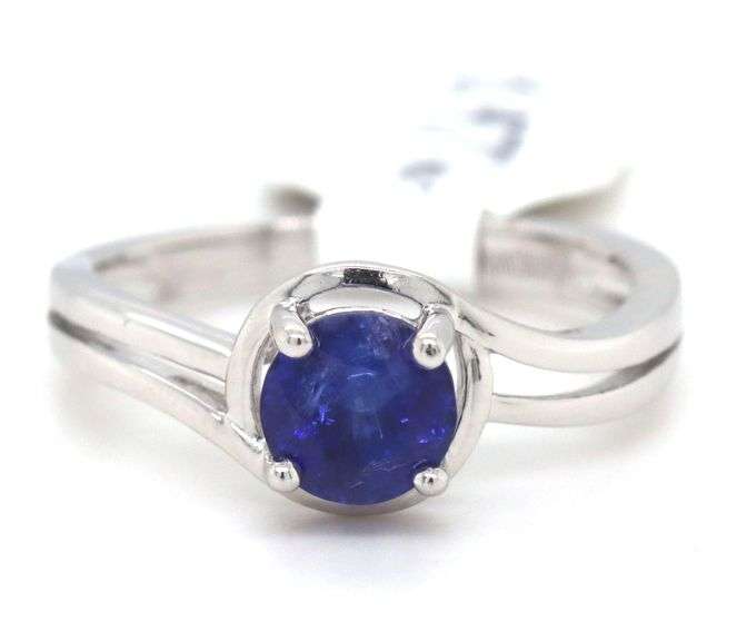 Exquisite Round Brilliant Cut Tanzanite Ring in Sterling Silver
