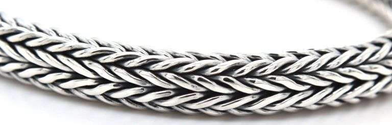 Heavy 925 sterling silver byzantine bracelet with black cubic zirconia clasp