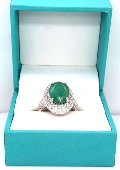 Dazzling 6.00CTS Oval Faceted Emerald & White Sapphire Ring in Sterling Silver