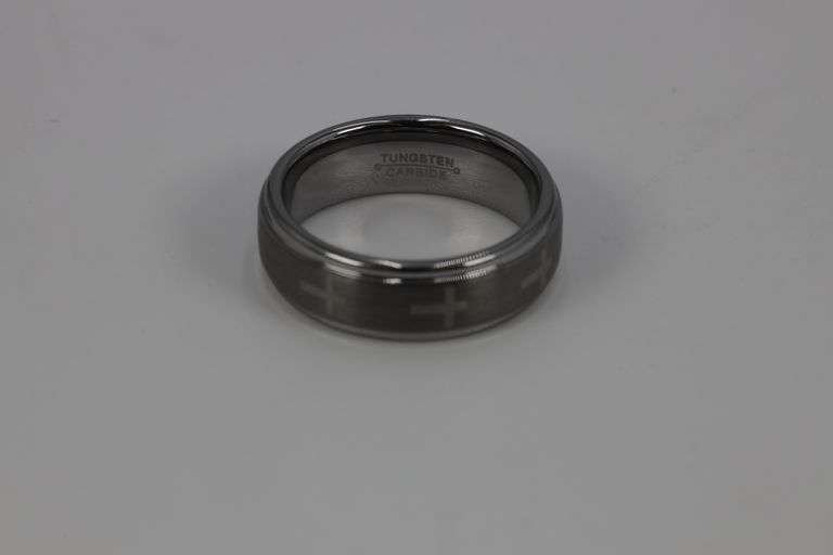 7mm Tungsten Carbide Wedding Band w/Laser Engraved Crosses Size 7