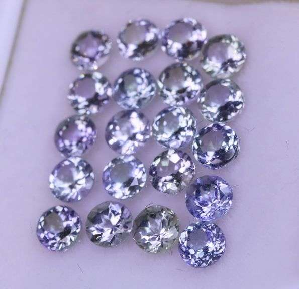 Substantial 6.06ct 20pc 4mm Tanzanite set