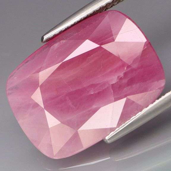 Pendant cut! Pink on pink! 9ct Ruby center stone! Heated only!