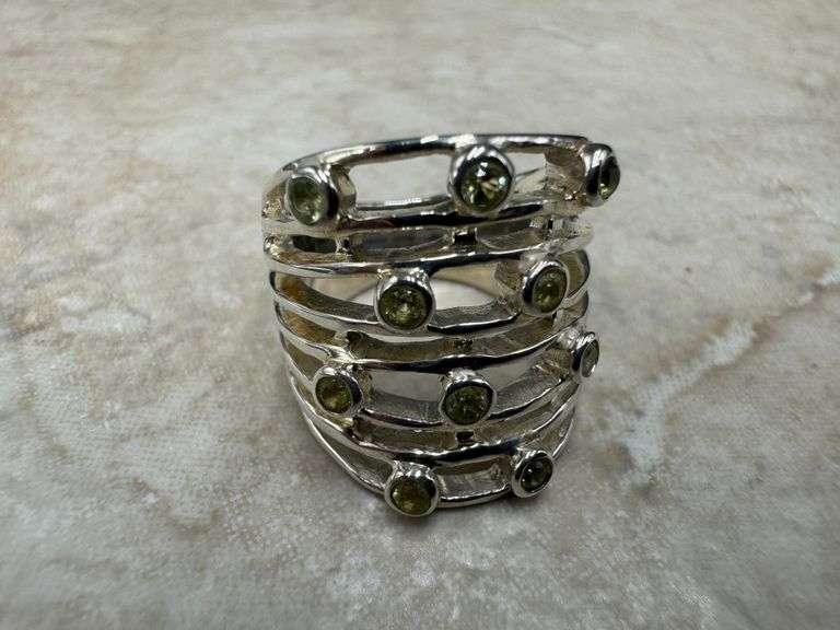Sterling Silver Natural Gemstone Perdiot Ring Size 6