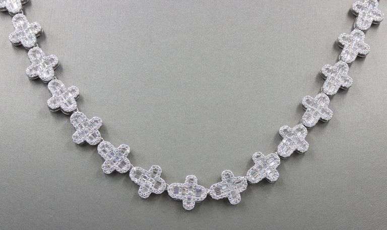 925 Sterling silver white cubic zirconia cross link necklace
