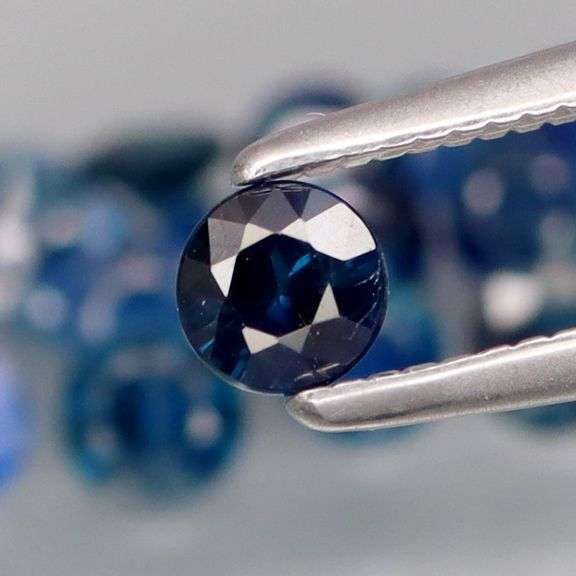 Richly colored! 2.91ct navy blue Sapphire set -Heated only!