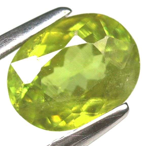 Gorgeous 1.41ct rainbow spark untreated Sphene
