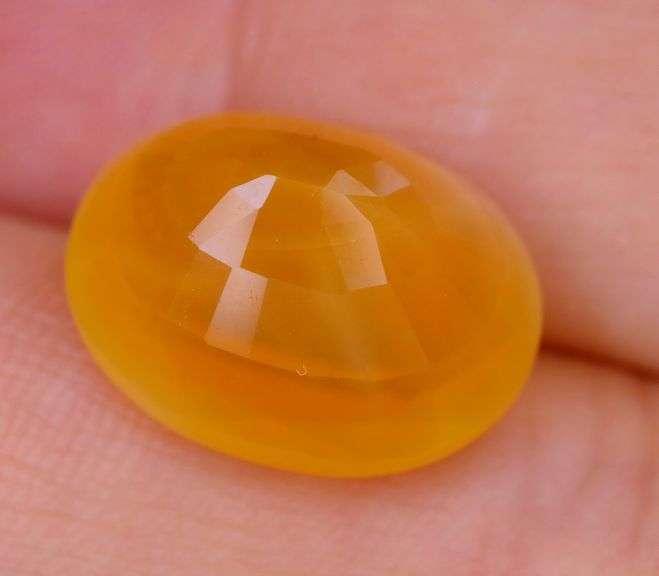 Bi-color! Orange and pink flashing! 8.90ct Mexican Fire Opal!