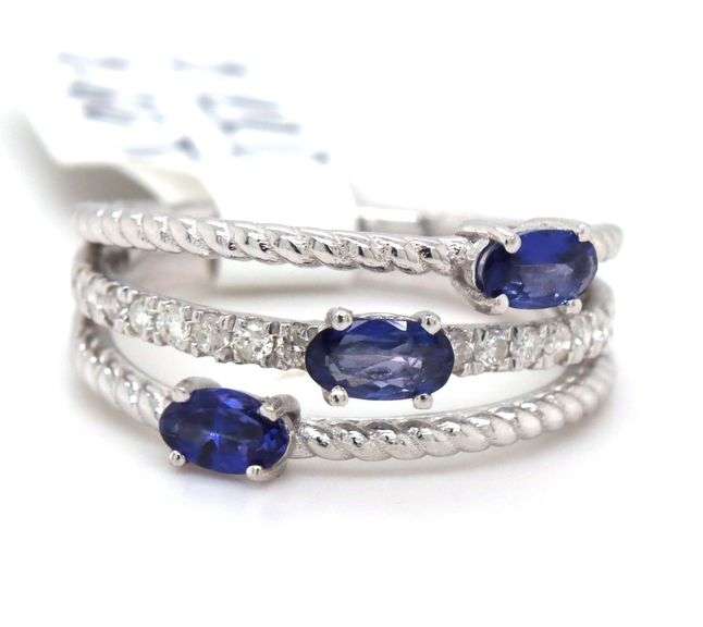 Darling 0,66CTW Tanzanite & Diamond Ring in Sterling Silver
