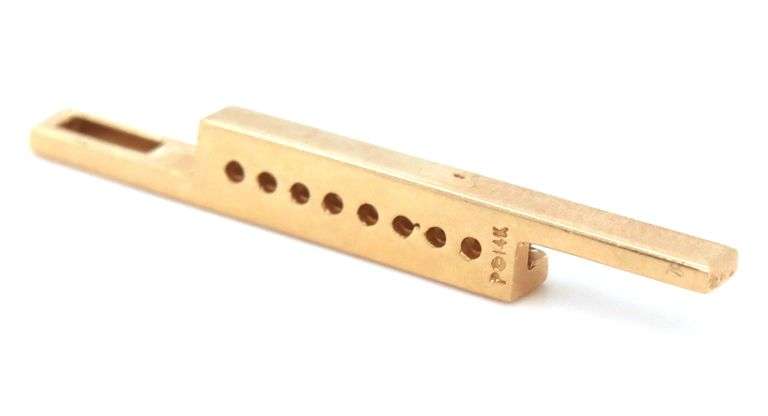 14kt Yellow gold diamond pendant