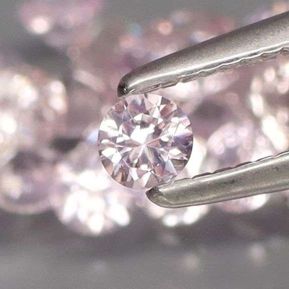 Wow! 2.55cts of baby doll pink UNTREATED Sapphires!