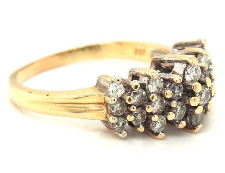 14kt Yellow gold diamond cluster ring