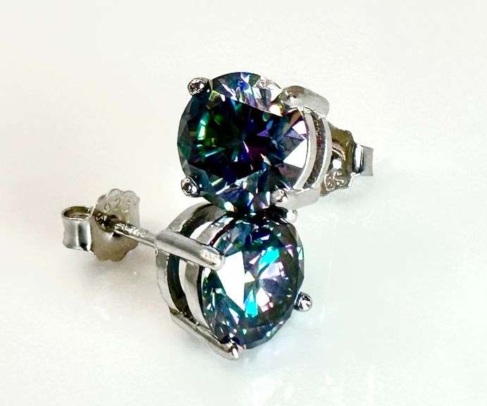 2 Ctw Simulated Russian Color Change Alexandrite Earrings
