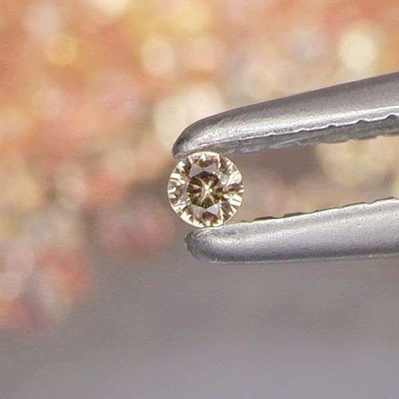 Exceptional 3.80ct diamond cut Songean Sapphire set