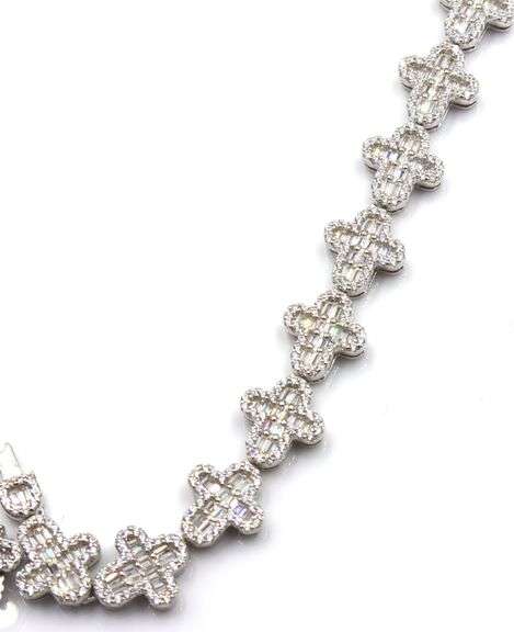 925 Sterling silver white cubic zirconia cross link necklace