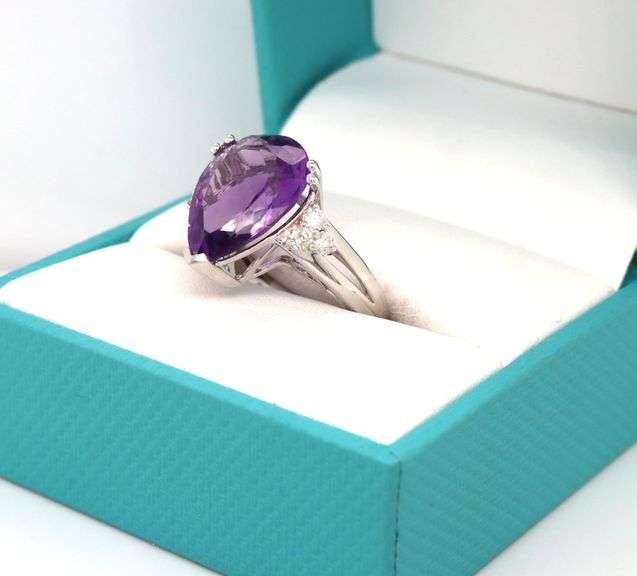 Breathtaking 6.46CTS Pear Shaped Brilliant-Cut Amethyst & Diamond Ring in Sterling Silver