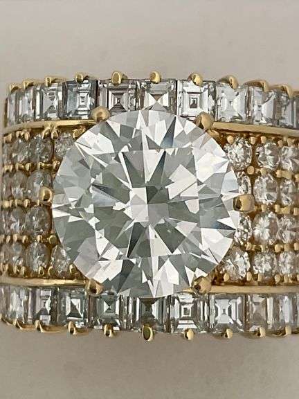 CERTIFIED BRAND NEW 18K GOLD DIAMOND ENGAGEMENT RING 9.10 CRATS