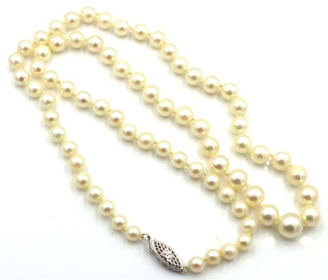 6.5-9mm Graduated pearl necklace