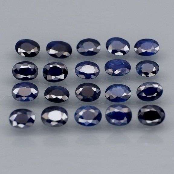Richly colored! 4.11ct navy blue Sapphire set -Heated only!