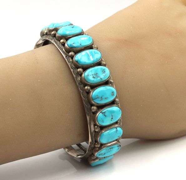 Vintage 925 sterling silver signed Turquoise cuff bangle