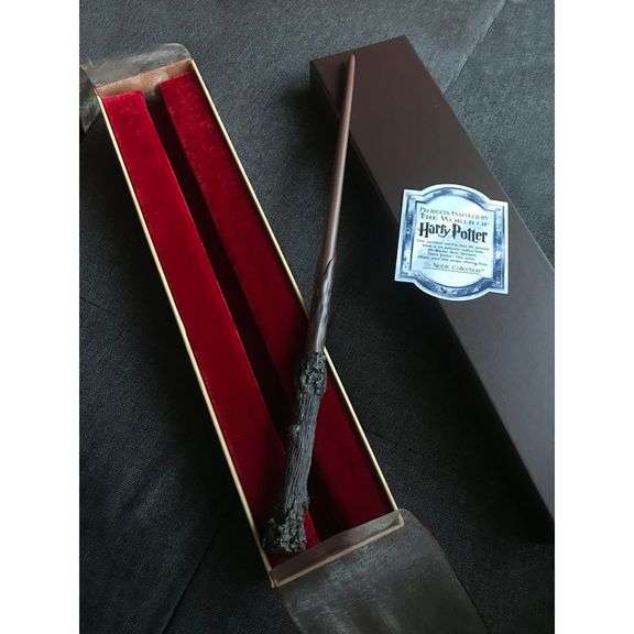 Licensed Harry Potter Wand with Ollivanders Box