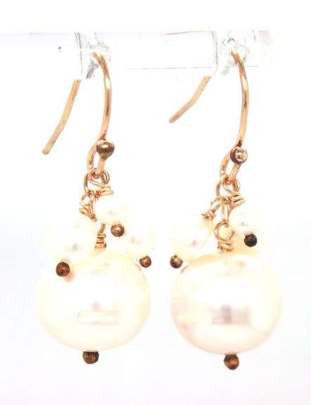 14kt Yellow gold pearl drop dangle earrings