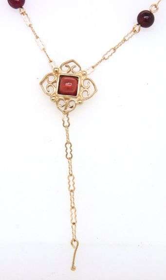 14kt Yellow gold garnet station lariat necklace