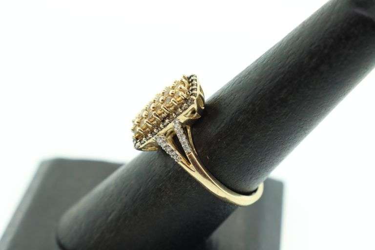 14KT SOLID YELLOW GOLD AND DIAMOND RING