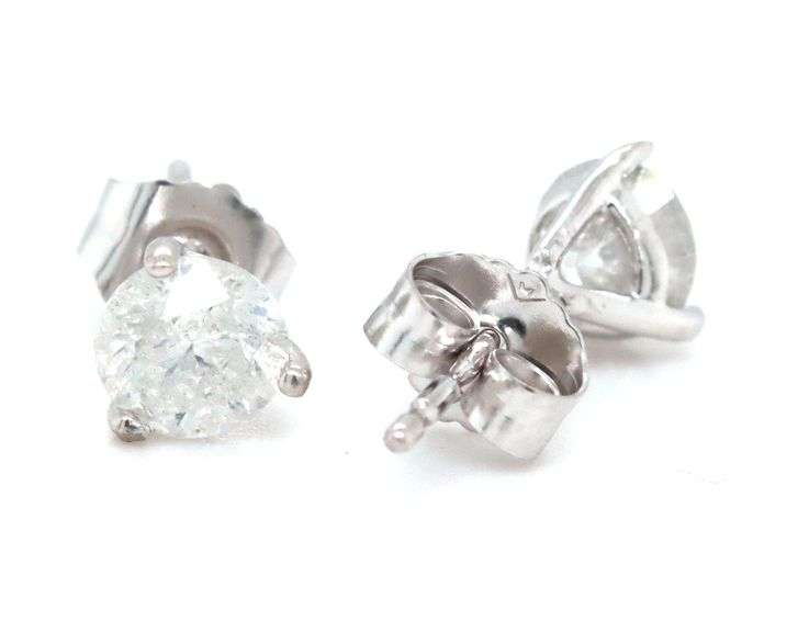One pair of 14kt white gold 0.86ctw RBC diamond stud earrings