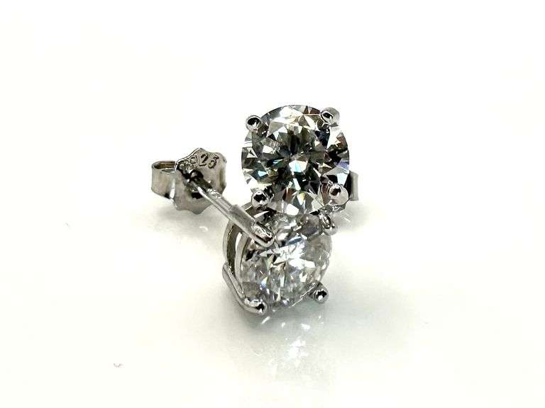 Sparkling 2 Ctw LabDiamond Earrings