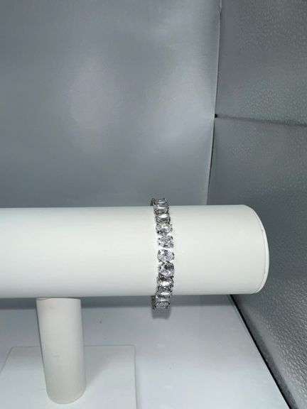 18 Kt White Gold Plated 32.5 Ctw CZ Tennis Bracelet