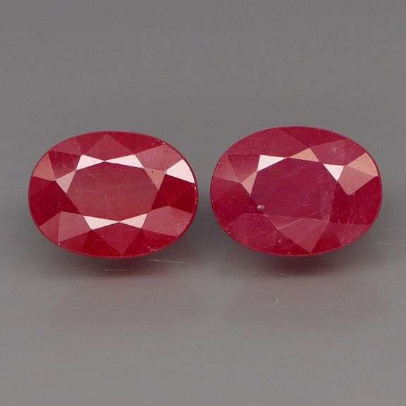 Stunning oval cut 3.17ct pair of blood red Rubies