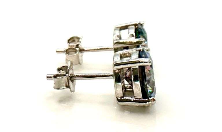 2 Ctw Russian Color Change Simulated Alexandrite Earrings
