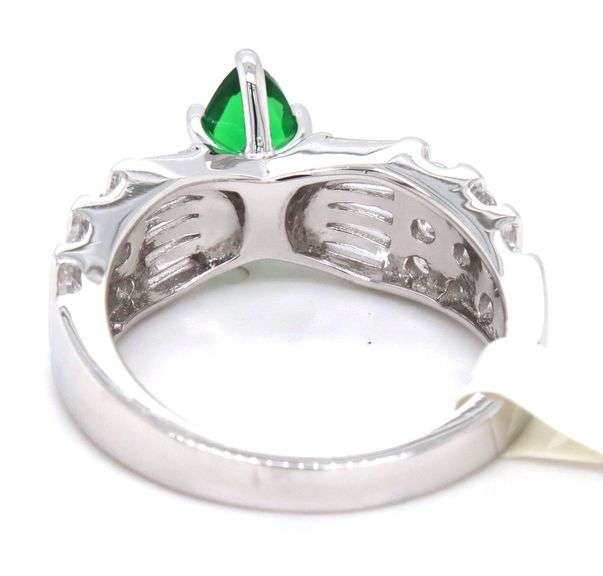 Green marquise and white baguette cubic zirconia ring in 925 sterling silver