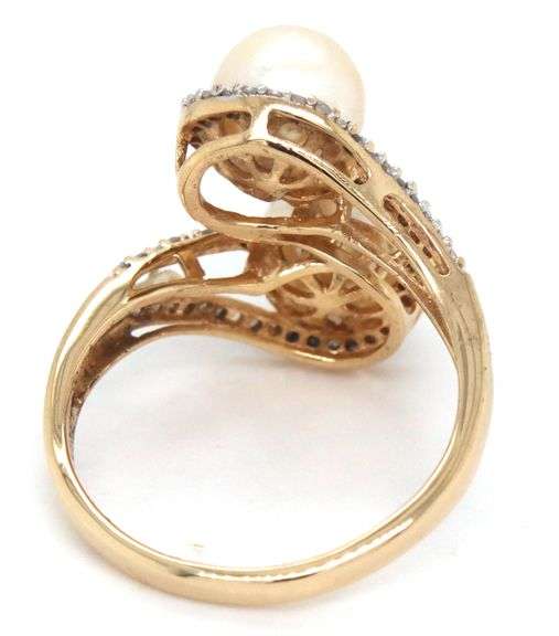 14kt Yellow gold 7-7.5mm double pearl and diamond loop ring
