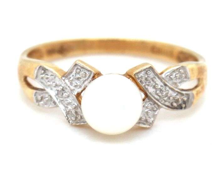 10kt Yellow gold pearl ring