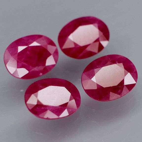 Deep color in this heavy 9ct PIGEONS BLOOD Ruby set!!!