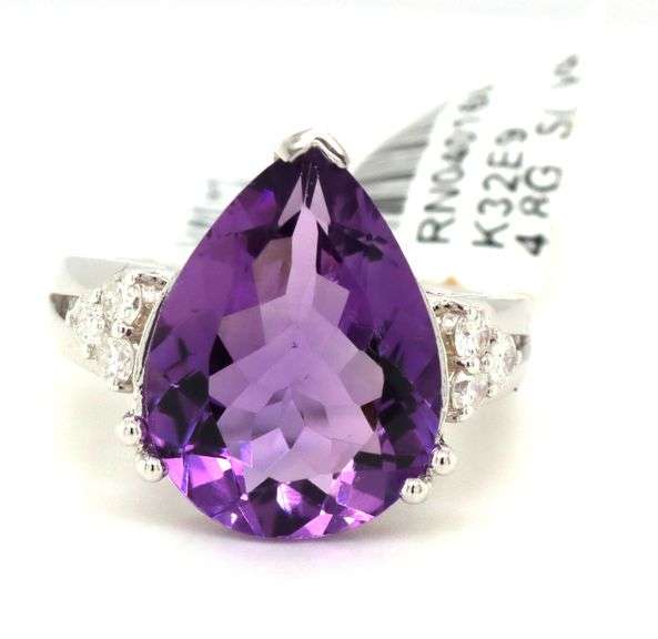 Breathtaking 6.46CTS Pear Shaped Brilliant-Cut Amethyst & Diamond Ring in Sterling Silver