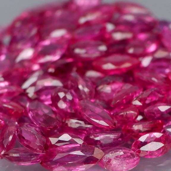 Amazing 5.91ct marquise cut pure Ruby set