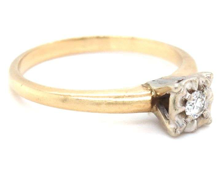 14kt Yellow gold diamond ring