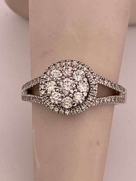 CERTIFIED 14K WHITE GOLD DIAMOND RING