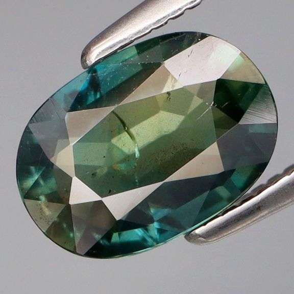 Untreated! 1.61ct blue green Australian Sapphire!