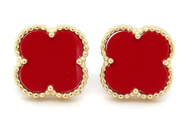 10mm Coral clover stud earrings in 925 sterling silver